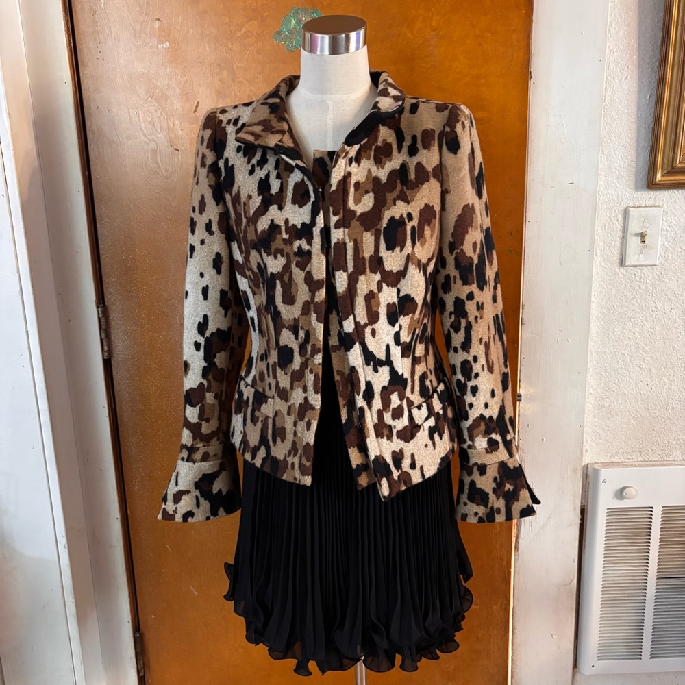 Escada Animal print wool coat. Medium. Like new
